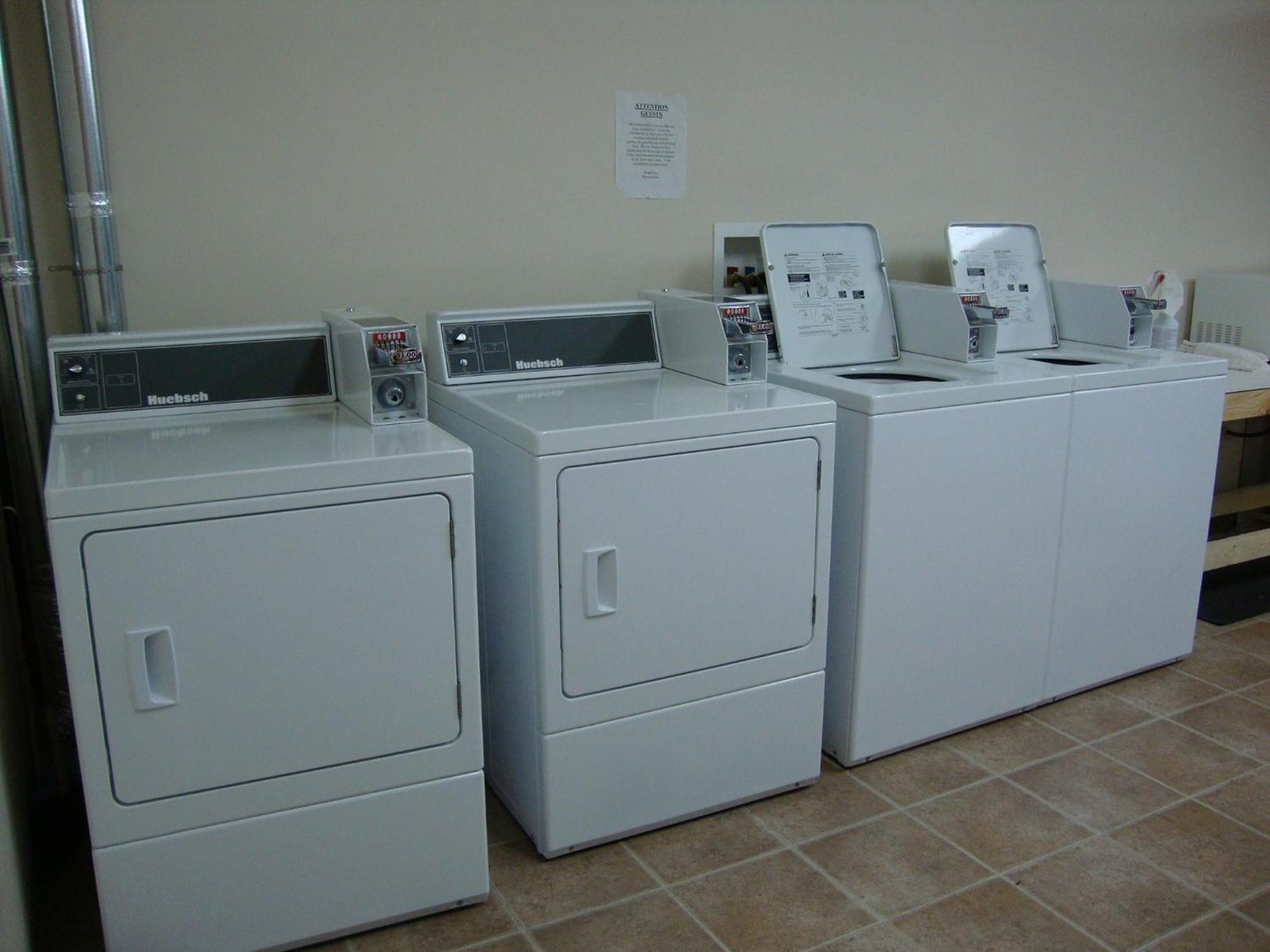 Perfect Inns & Suites Weyburn Esterno foto