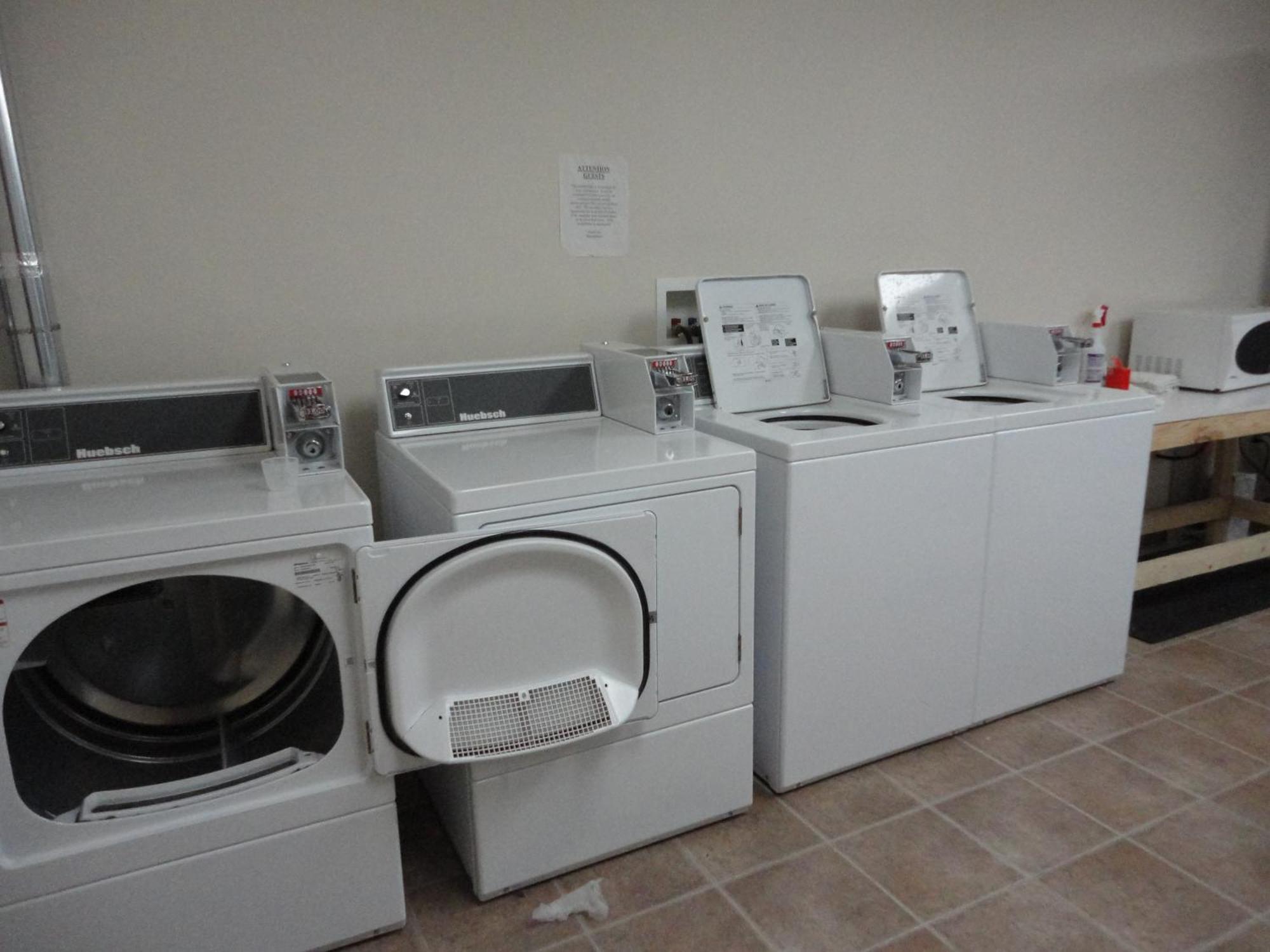 Perfect Inns & Suites Weyburn Esterno foto
