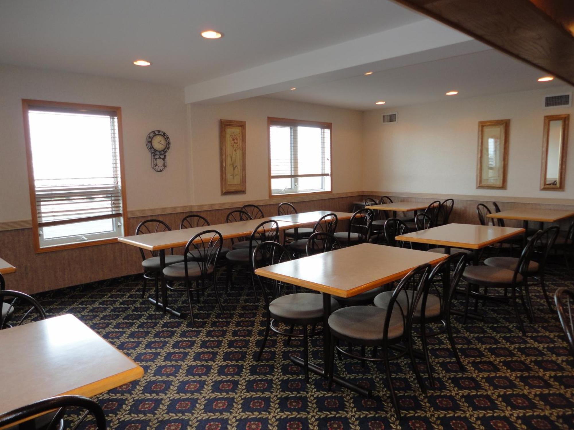 Perfect Inns & Suites Weyburn Esterno foto