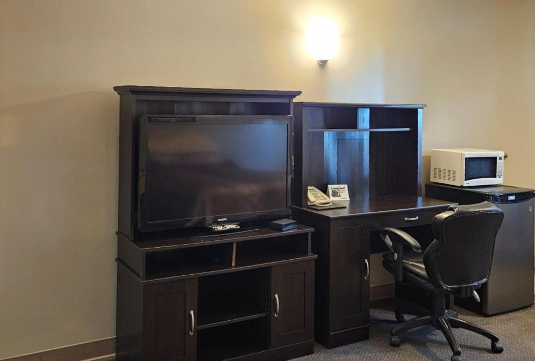 Perfect Inns & Suites Weyburn Esterno foto